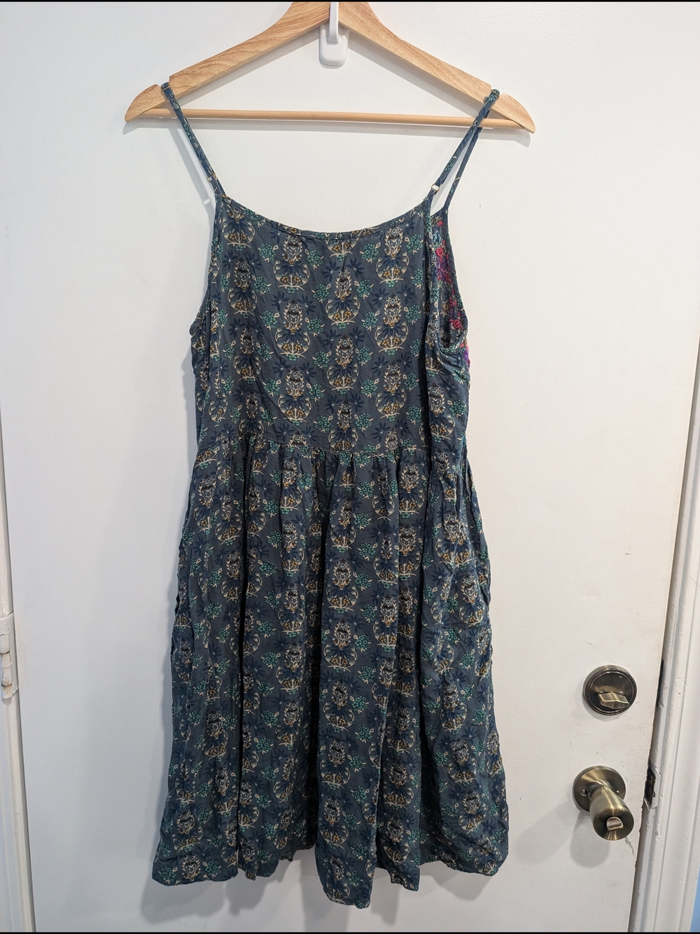 NATURAL LIFE Sara Embroidered Dress Dark Teal Medallion Size Medium Pockets - Picture 8 of 8